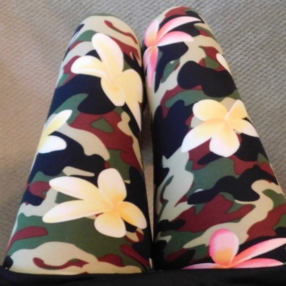 🐣New List🆕Soft CAMO & Floral Leggings, OSFM 0-12 - Picture 2 of 5